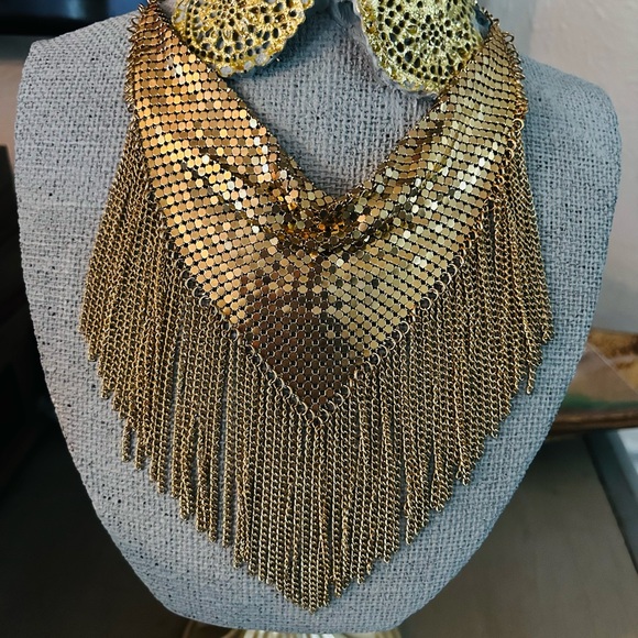 Gold mesh fringe bib necklace - Picture 1 of 5